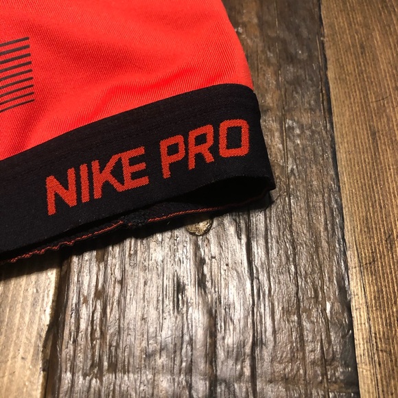 💢SOLD Nike Padded Sports Bra - Picture 4 of 5